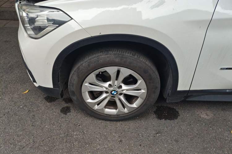 Used BMW X1 2016 sDrive18Li Premium Edition Right Front Wheel Hub