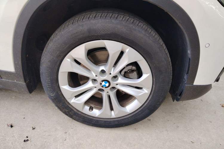 Used BMW X1 2016 sDrive18Li Premium Edition Right Front Wheel Hub