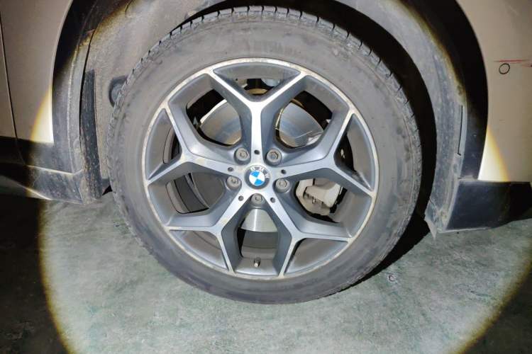 Used BMW X1 2016 sDrive20Li Luxury Model Right Front Wheel Hub