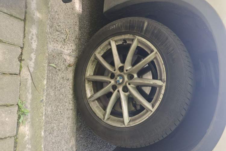 Used BMW X1 2016 sDrive18Li Fashion Model Right Front Wheel Hub