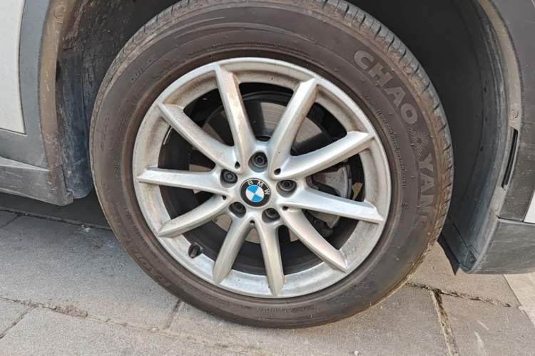 Used BMW X1 2016 sDrive18Li Fashion Model Right Front Wheel Hub