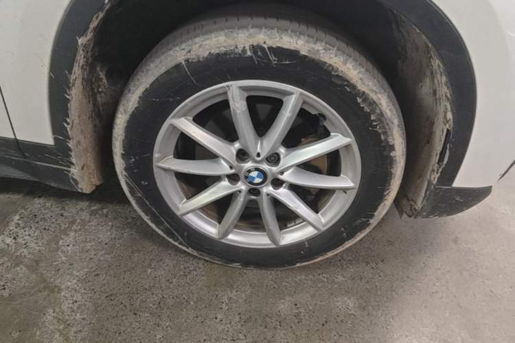 Used BMW X1 2016 sDrive18Li Fashion Model Right Front Wheel Hub