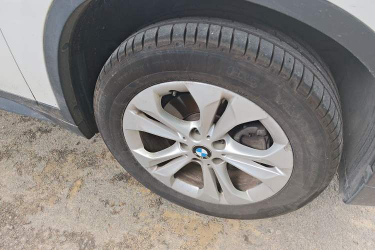 Used BMW X1 2016 sDrive18Li Premium Edition Right Front Wheel Hub
