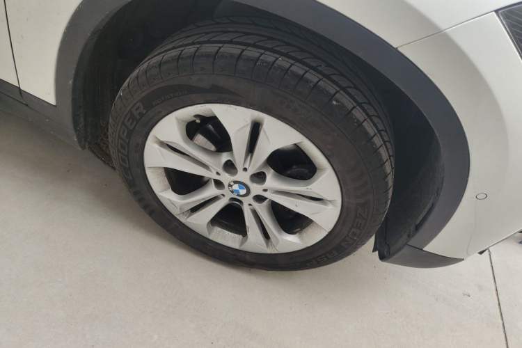 Used BMW X1 2016 sDrive18Li Premium Edition Right Front Wheel Hub