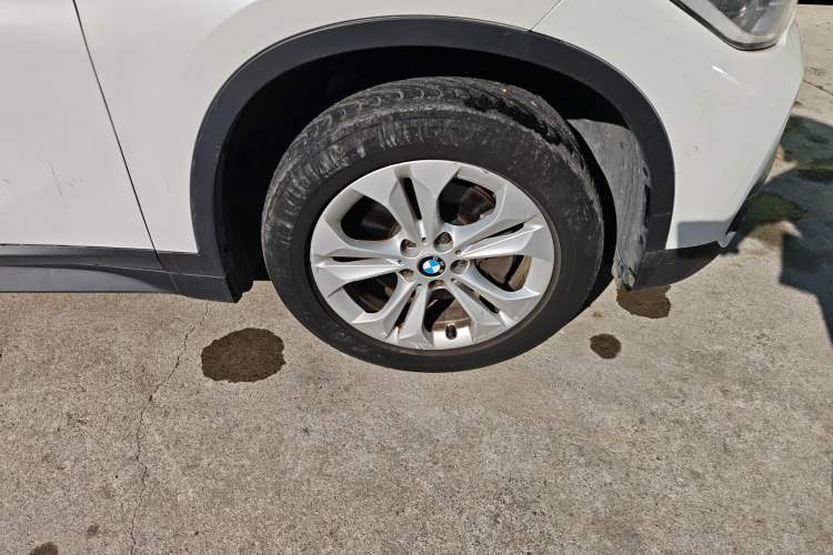 Used BMW X1 2016 sDrive18Li Premium Edition Right Front Wheel Hub