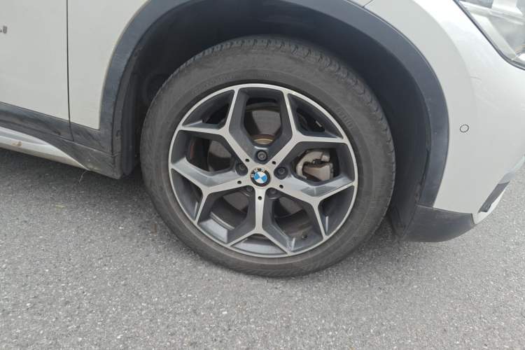Used BMW X1 2016 sDrive20Li Luxury Model Right Front Wheel Hub