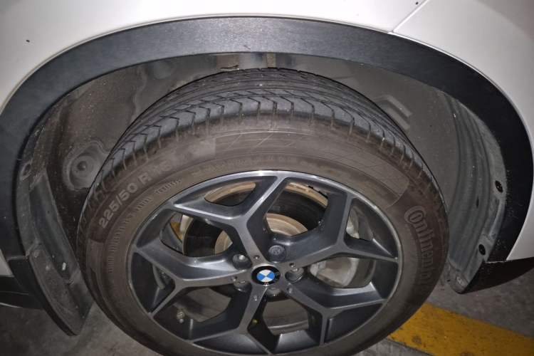 Used BMW X1 2016 sDrive20Li Luxury Model Right Front Wheel Hub