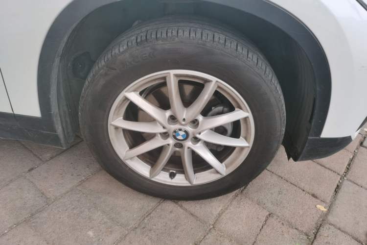 Used BMW X1 2016 sDrive18Li Fashion Model Right Front Wheel Hub