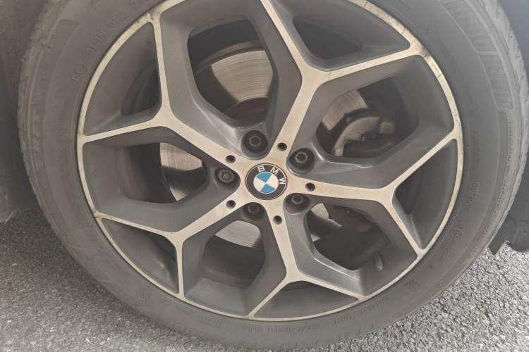 Used BMW X1 2016 sDrive20Li Luxury Model Right Front Wheel Hub