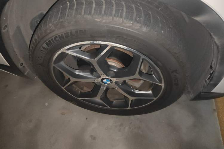 Used BMW X1 2016 sDrive18Li Luxury Model Right Front Wheel Hub
