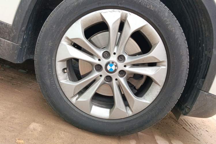 Used BMW X1 2016 sDrive18Li Premium Edition Right Front Wheel Hub