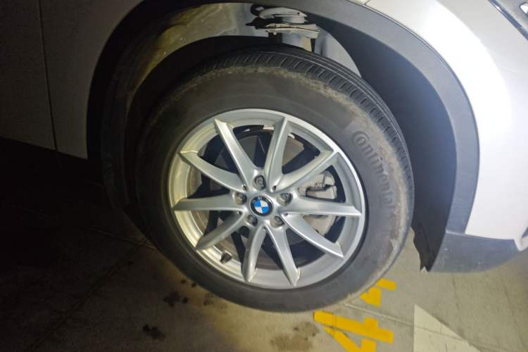 Used BMW X1 2016 sDrive18Li Fashion Model Right Front Wheel Hub