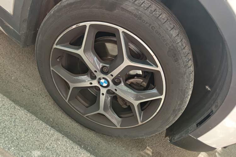 Used BMW X1 2016 sDrive18Li Luxury Model Right Front Wheel Hub