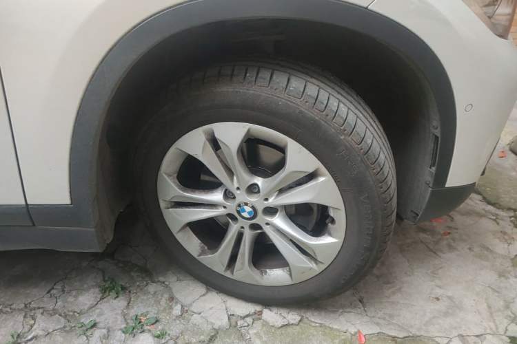 Used BMW X1 2016 sDrive18Li Premium Edition Right Front Wheel Hub