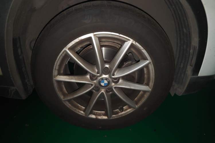 Used BMW X1 2016 sDrive18Li Fashion Model Right Front Wheel Hub