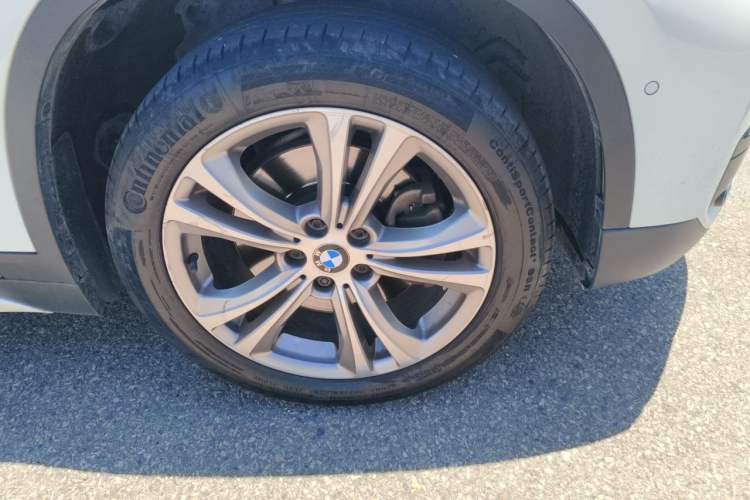 Used BMW X1 2016 sDrive20Li Luxury Model Right Front Wheel Hub