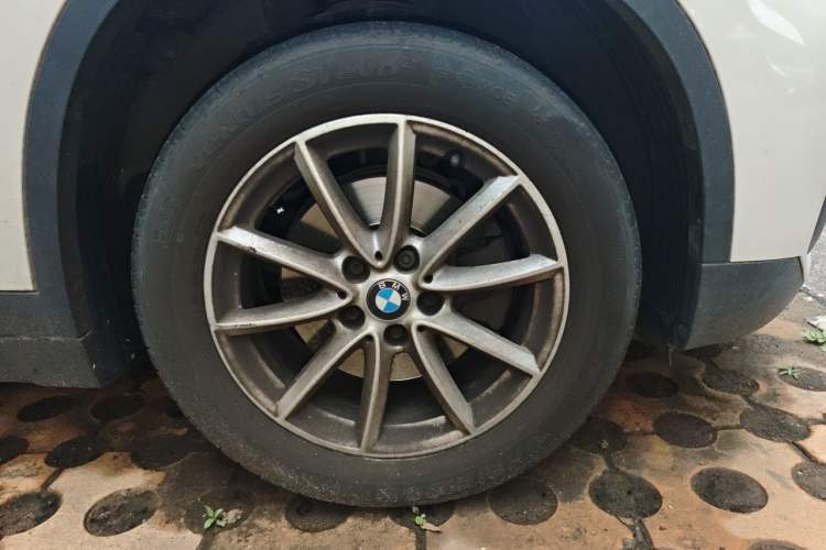 Used BMW X1 2016 sDrive18Li Fashion Model Right Front Wheel Hub