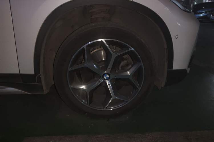 Used BMW X1 2016 sDrive20Li Luxury Model Right Front Wheel Hub