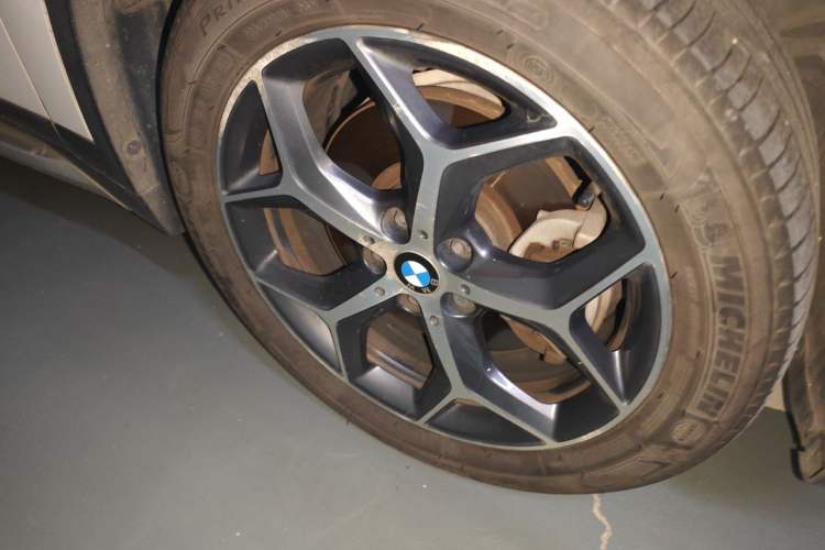 Used BMW X1 2016 sDrive20Li Luxury Model Right Front Wheel Hub