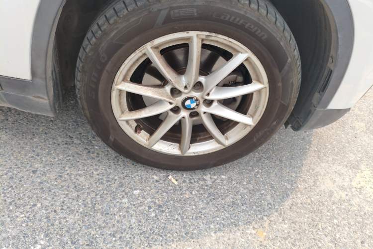 Used BMW X1 2016 sDrive18Li Fashion Model Right Front Wheel Hub