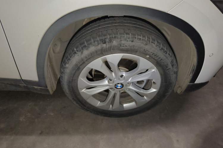 Used BMW X1 2016 sDrive18Li Premium Edition Right Front Wheel Hub