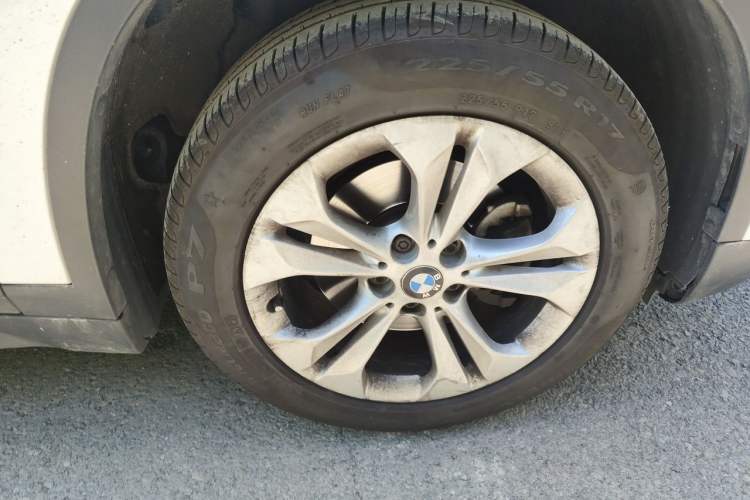 Used BMW X1 2016 sDrive18Li Premium Edition Right Front Wheel Hub