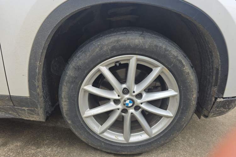 Used BMW X1 2016 sDrive18Li Fashion Model Right Front Wheel Hub