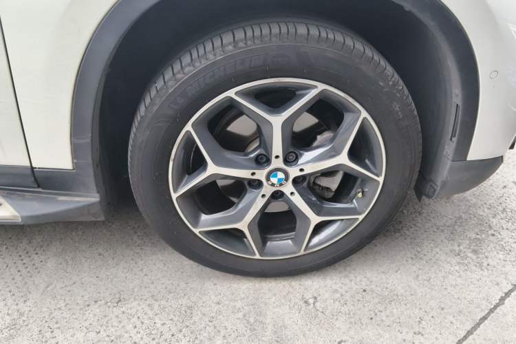 Used BMW X1 2016 sDrive18Li Luxury Model Right Front Wheel Hub