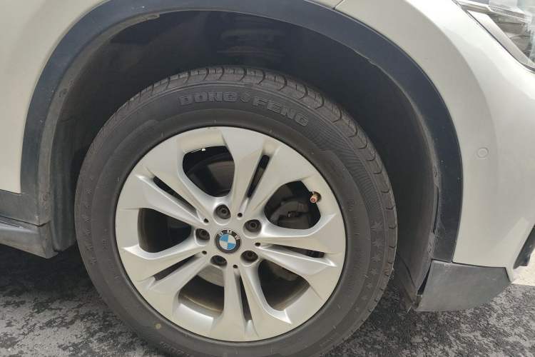 Used BMW X1 2016 sDrive18Li Premium Edition Right Front Wheel Hub
