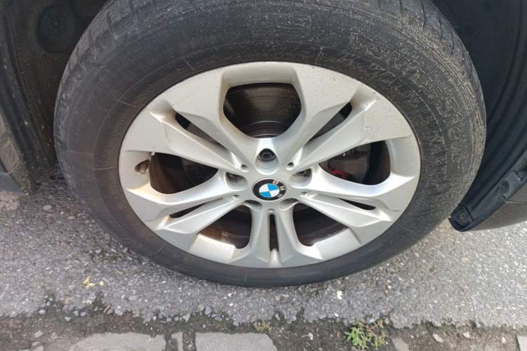 Used BMW X1 2016 sDrive18Li Fashion Model Right Front Wheel Hub