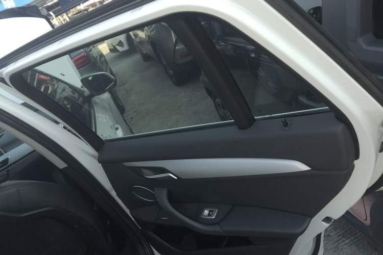 Used BMW X1 2016 sDrive18Li Fashion Model Right Rear Door Interior