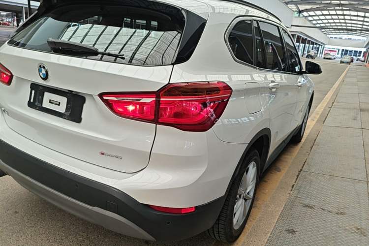 Used BMW X1 2016 sDrive18Li Fashion Model Right Rear Taillight