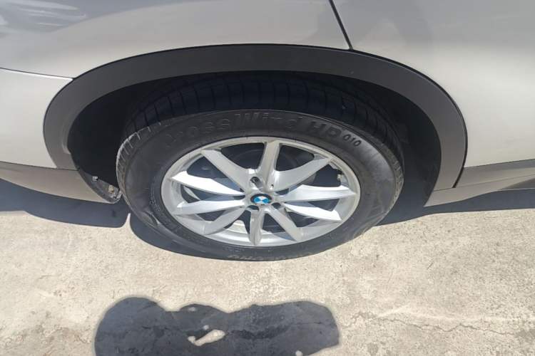 Used BMW X1 2016 sDrive18Li Fashion Model Right Rear Wheel Hub