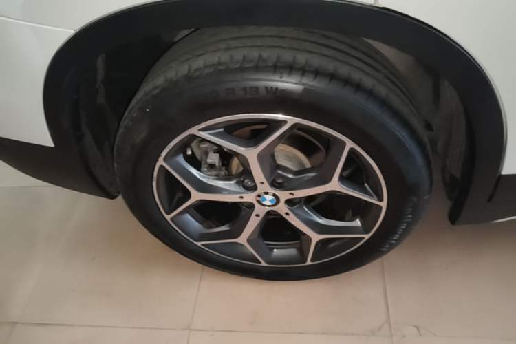 Used BMW X1 2016 xDrive20Li Luxury Model Right Rear Wheel Hub