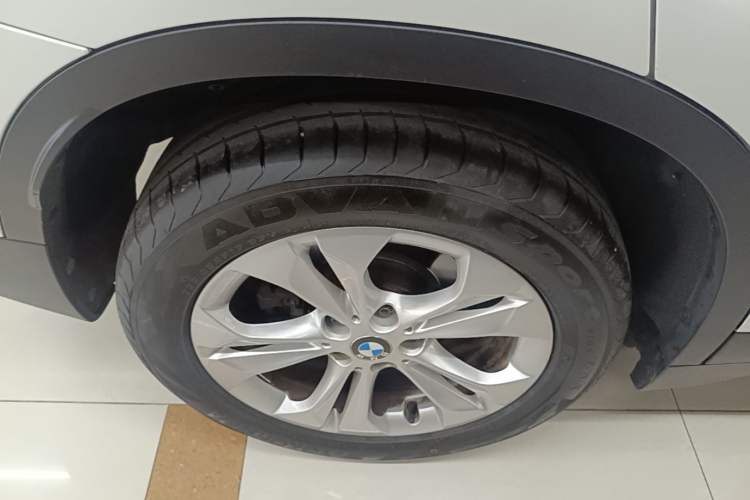 Used BMW X1 2016 sDrive18Li Premium Edition Right Rear Wheel Hub