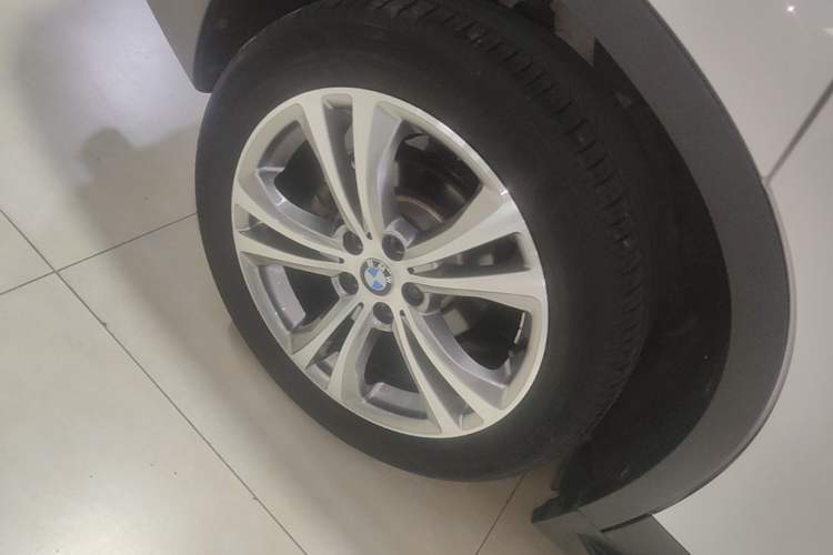 Used BMW X1 2016 sDrive20Li Luxury Model Right Rear Wheel Hub