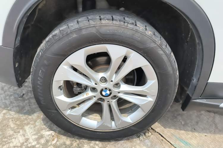 Used BMW X1 2016 sDrive18Li Premium Edition Right Rear Wheel Hub