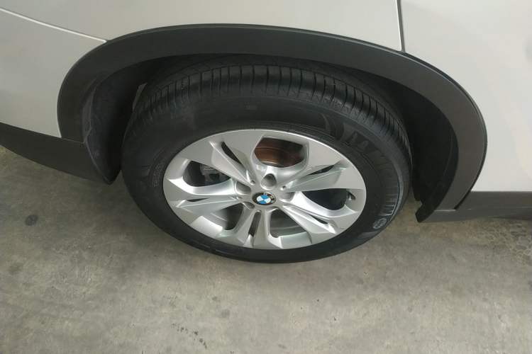 Used BMW X1 2016 sDrive18Li Premium Edition Right Rear Wheel Hub