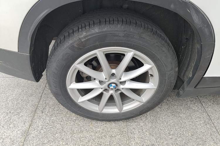 Used BMW X1 2016 sDrive18Li Fashion Model Right Rear Wheel Hub