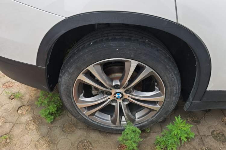 Used BMW X1 2016 xDrive20Li Luxury Model Right Rear Wheel Hub