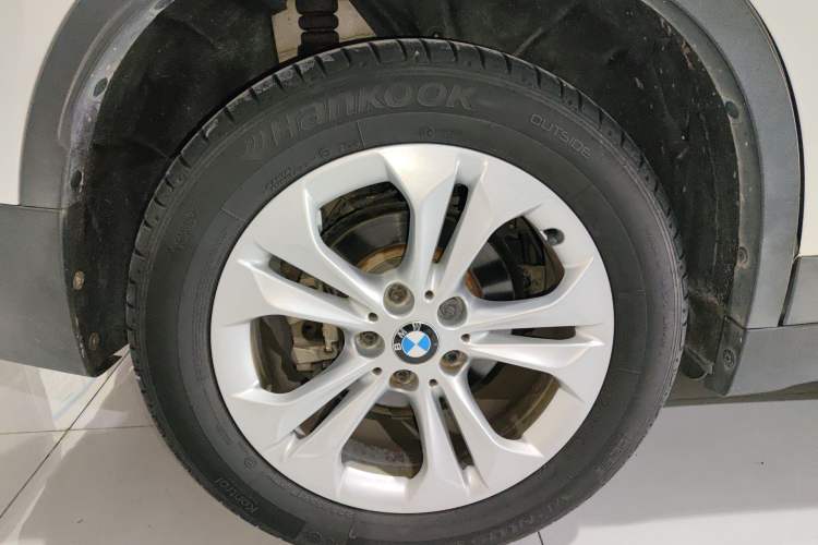 Used BMW X1 2016 sDrive18Li Premium Edition Right Rear Wheel Hub