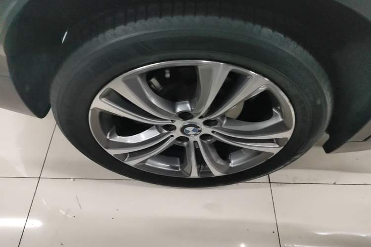 Used BMW X1 2016 sDrive20Li Luxury Model Right Rear Wheel Hub