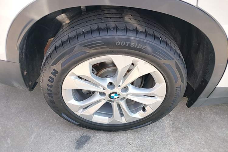 Used BMW X1 2016 sDrive18Li Premium Edition Right Rear Wheel Hub