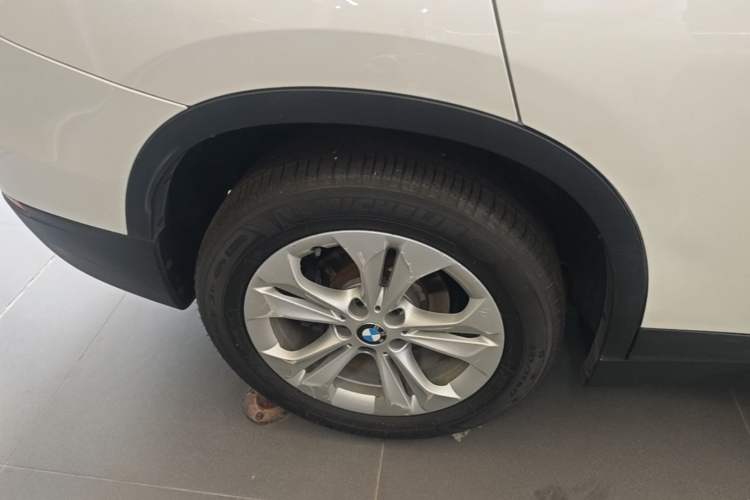 Used BMW X1 2016 sDrive18Li Premium Edition Right Rear Wheel Hub