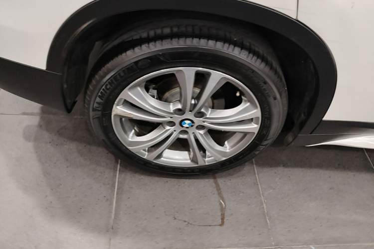 Used BMW X1 2016 sDrive20Li Luxury Model Right Rear Wheel Hub