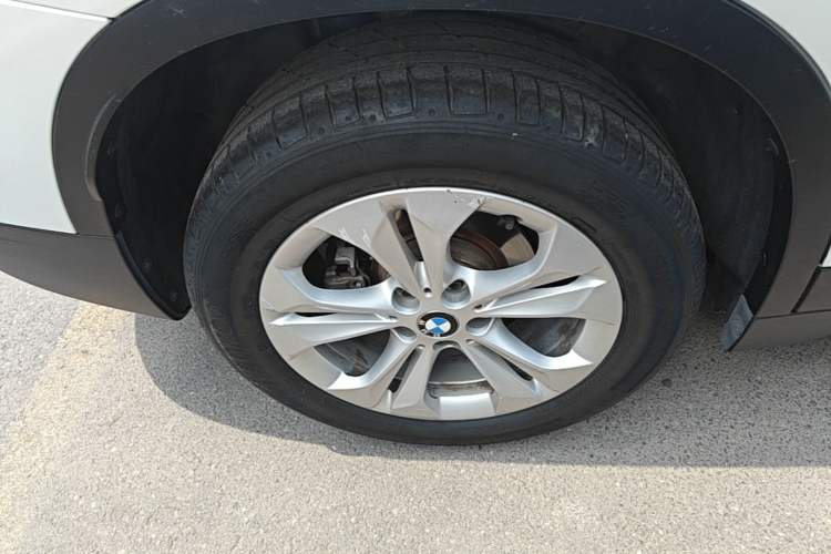Used BMW X1 2016 sDrive18Li Premium Edition Right Rear Wheel Hub