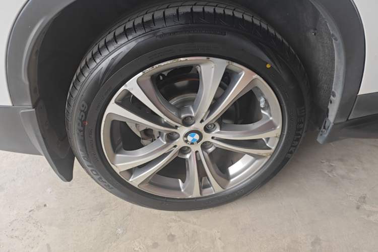 Used BMW X1 2016 xDrive20Li Luxury Model Right Rear Wheel Hub