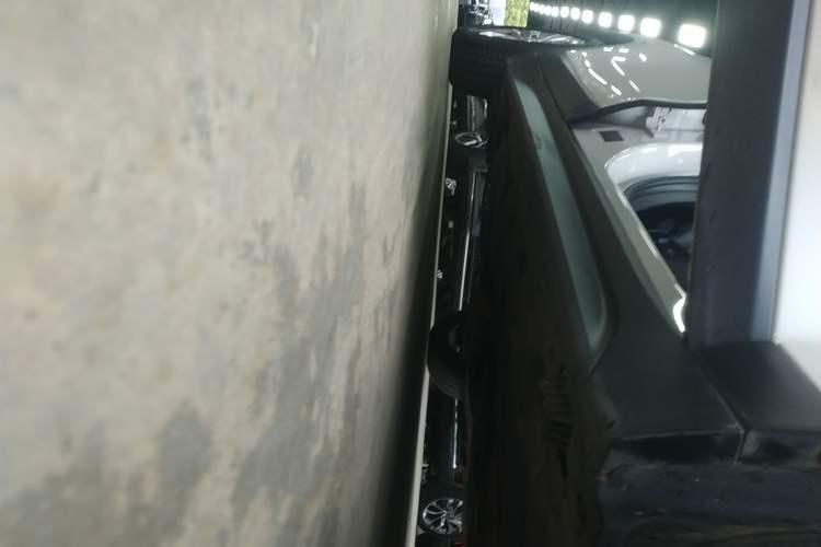 Used BMW X1 2016 sDrive18Li Premium Edition Right Side Sill
