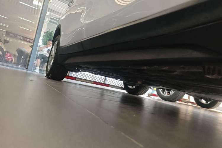 Used BMW X1 2016 sDrive18Li Premium Edition Right Side Sill