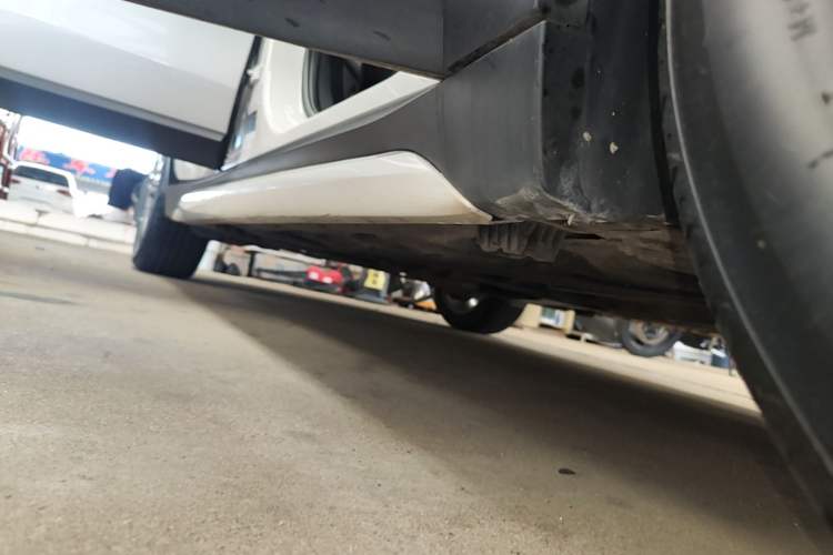 Used BMW X1 2016 sDrive18Li Luxury Model Right Side Sill